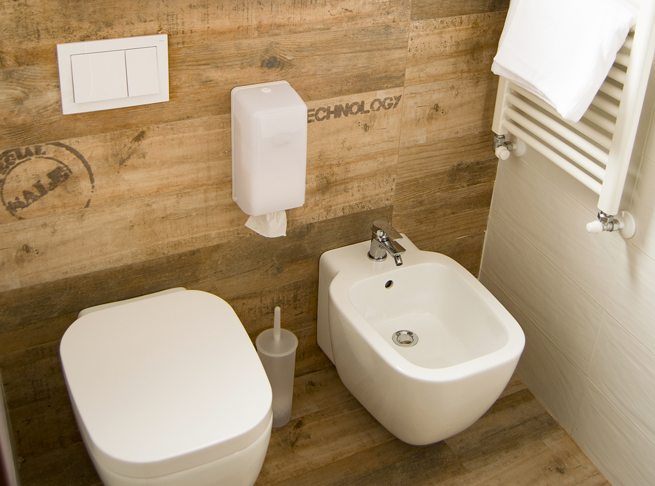 Sleep'n Go Hotel Fiumicino Bagno Camera Tripla